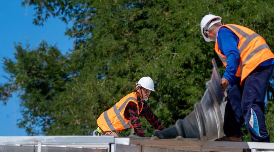 Expert flood damage restoration services in Montana Mines, WV